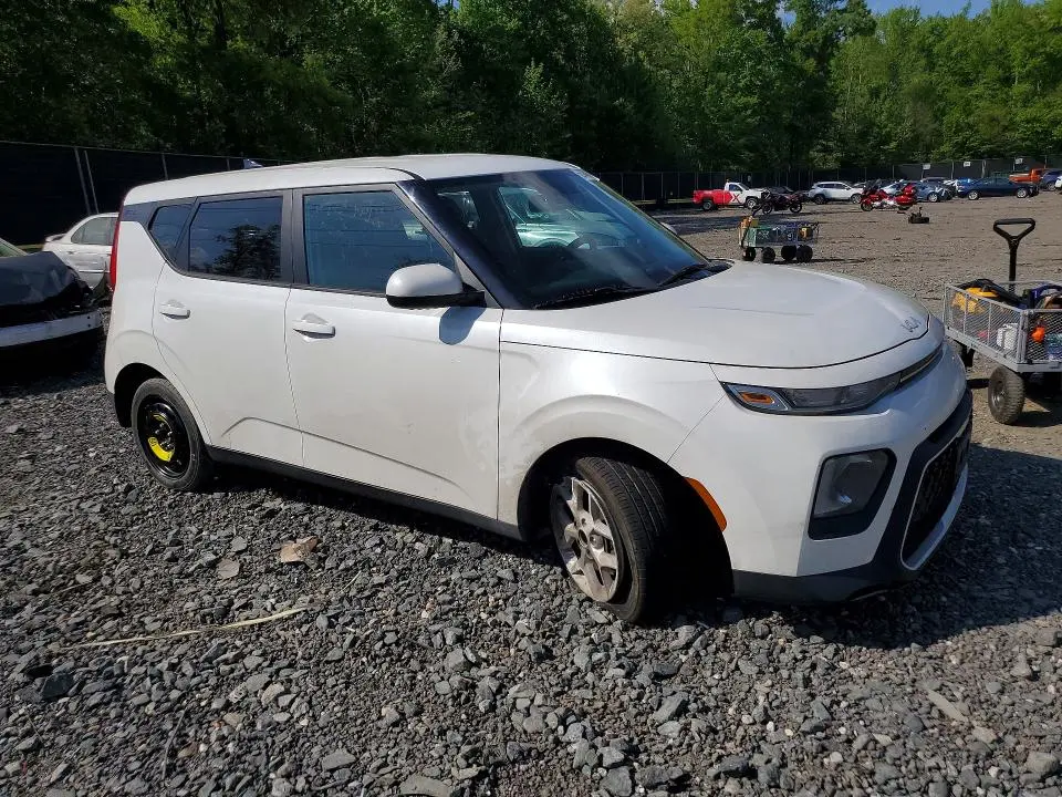 2022 KIA SOUL LX  