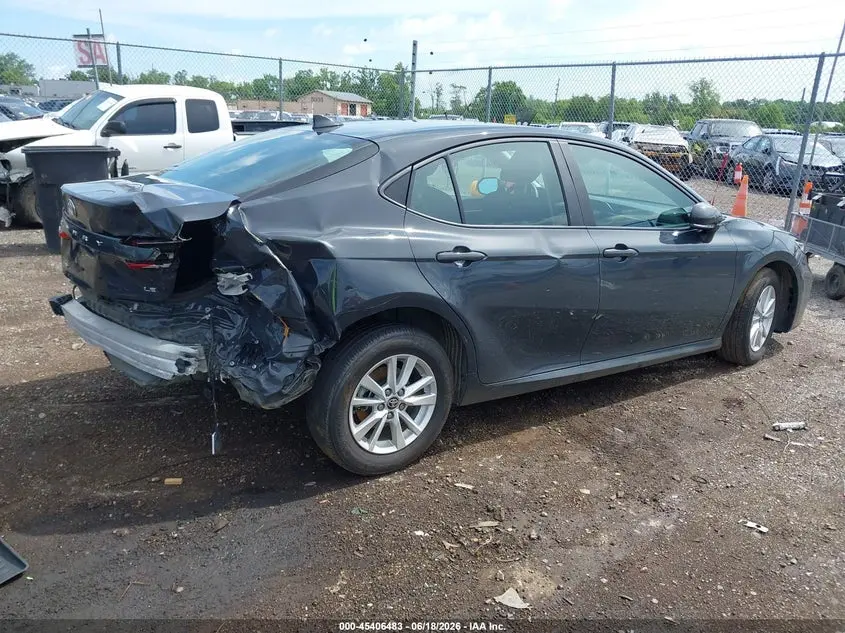 2026 TOYOTA CAMRY LE