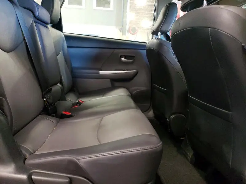 2014 TOYOTA PRIUS V FIVE  