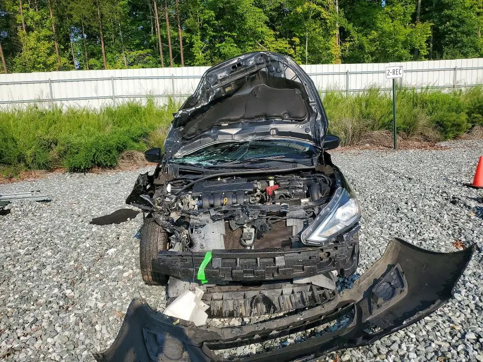 2016 NISSAN SENTRA SV  