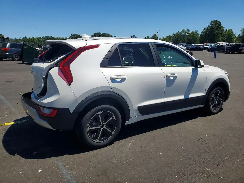 2026 KIA NIRO LX  