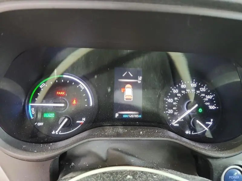 2021 TOYOTA SIENNA LE  