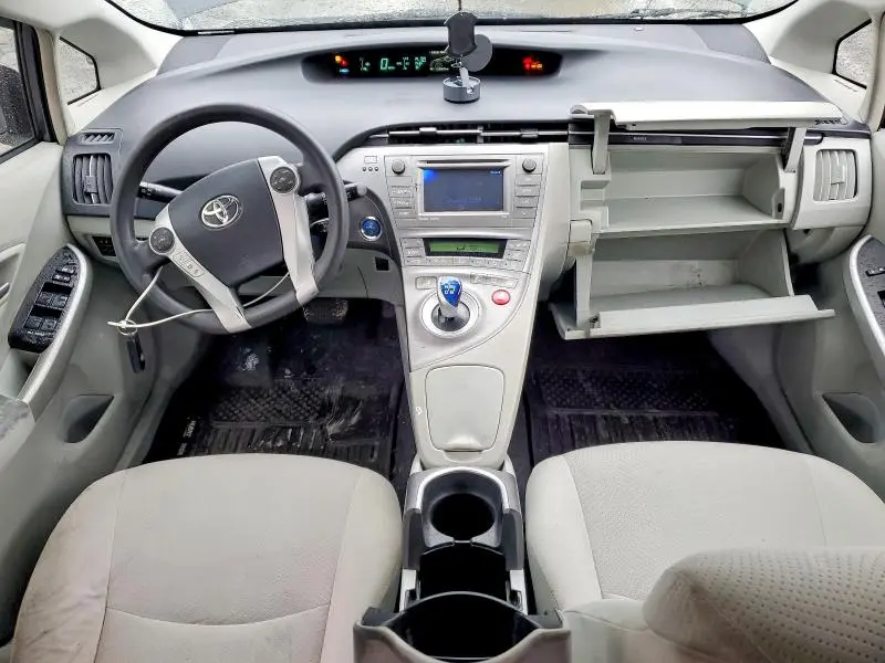 2014 TOYOTA PRIUS THREE  