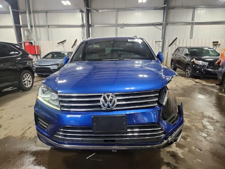 2017 VOLKSWAGEN TOUAREG WOLFSBURG  
