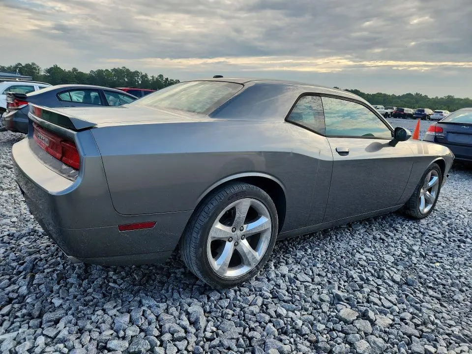 2012 DODGE CHALLENGER SXT  