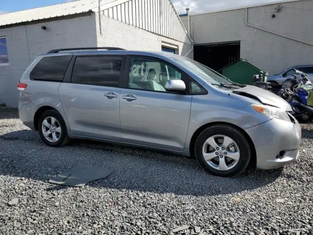 2011 TOYOTA SIENNA LE  