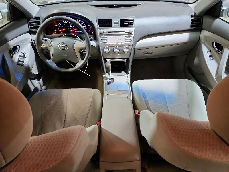 2010 TOYOTA CAMRY LE  