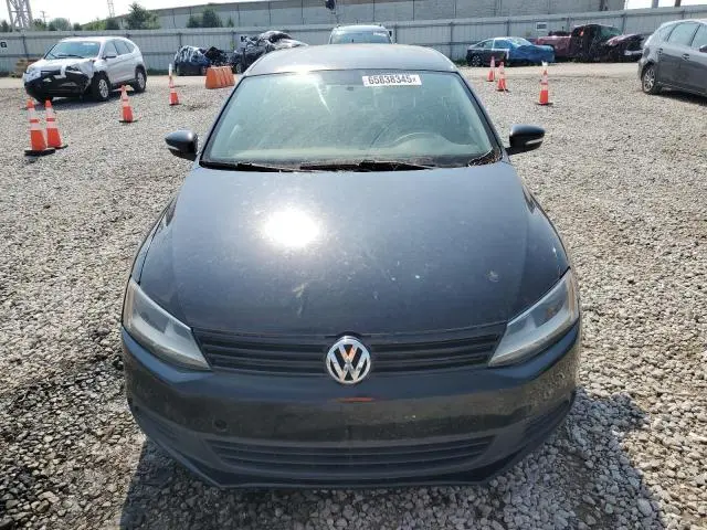 2011 VOLKSWAGEN JETTA SE  