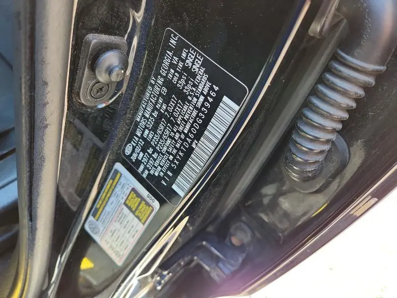 2013 KIA SORENTO LX  
