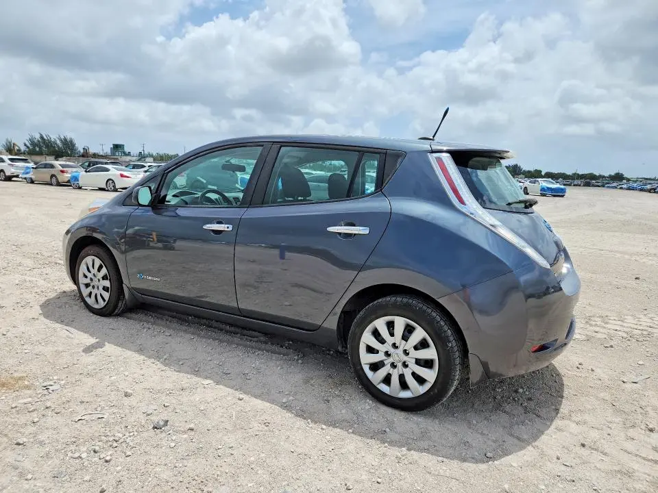 2013 NISSAN LEAF S  