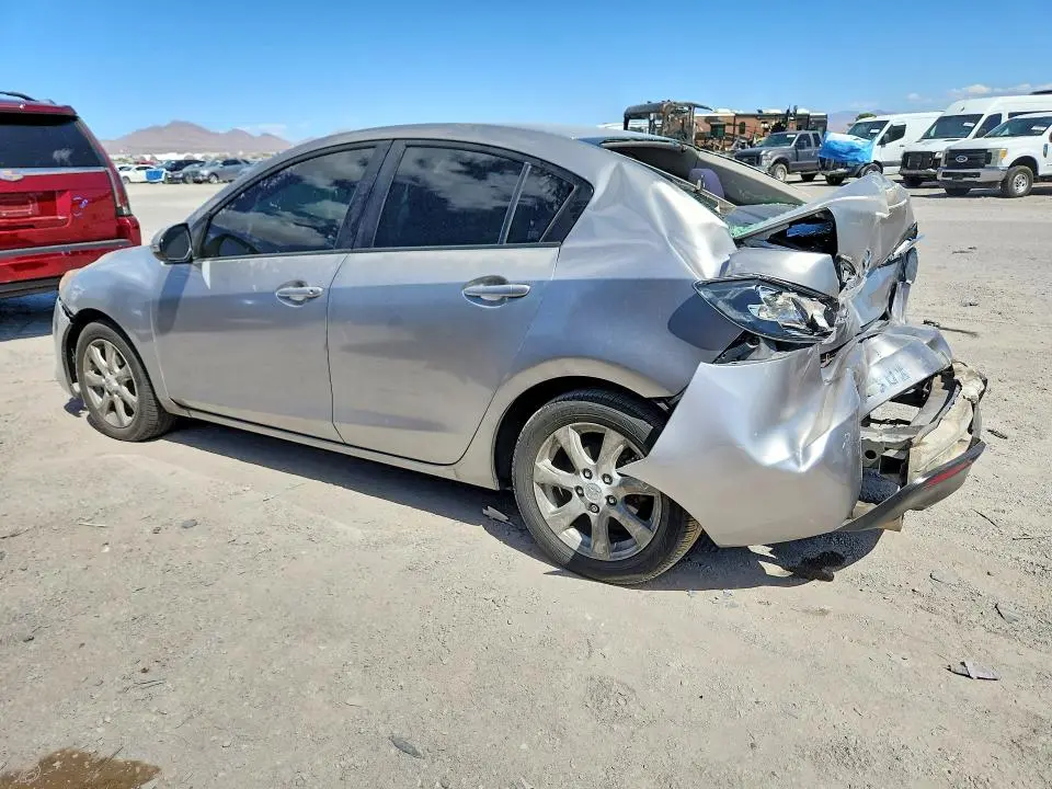 2010 MAZDA 3 I  
