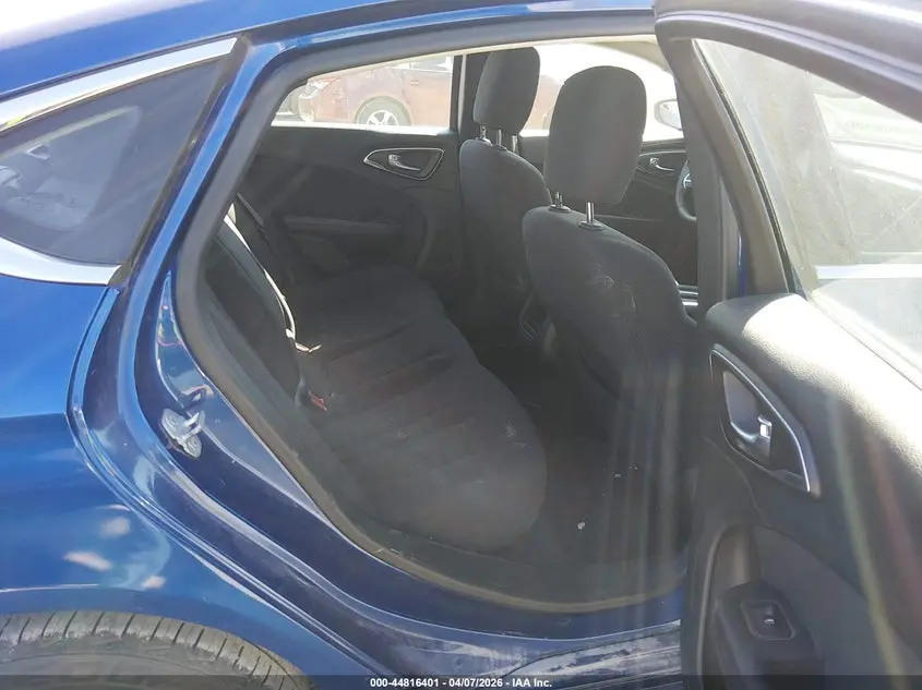 2015 CHRYSLER 200 LIMITED