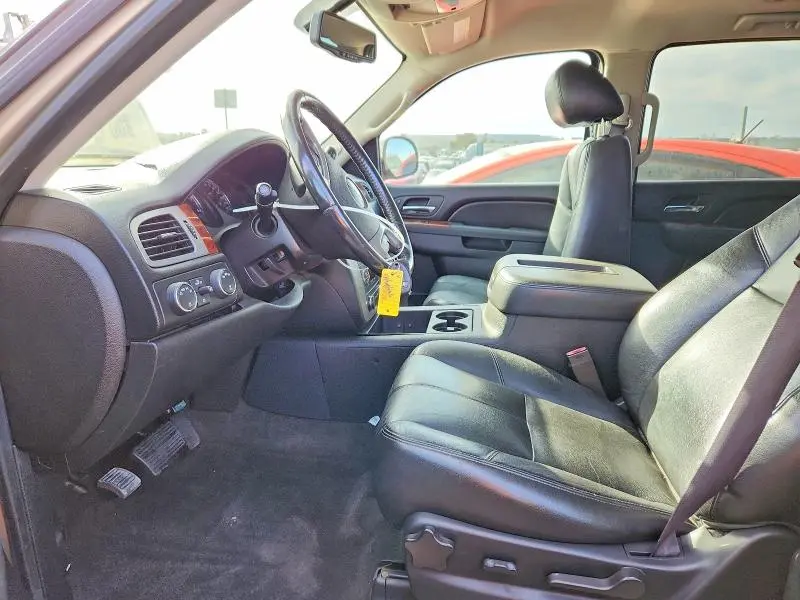 2013 GMC YUKON XL K1500 SLT  