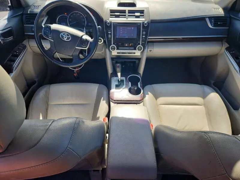 2013 TOYOTA CAMRY XLE  