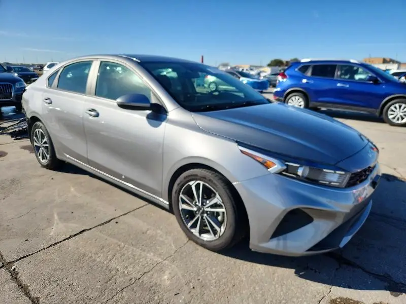 2024 KIA FORTE   