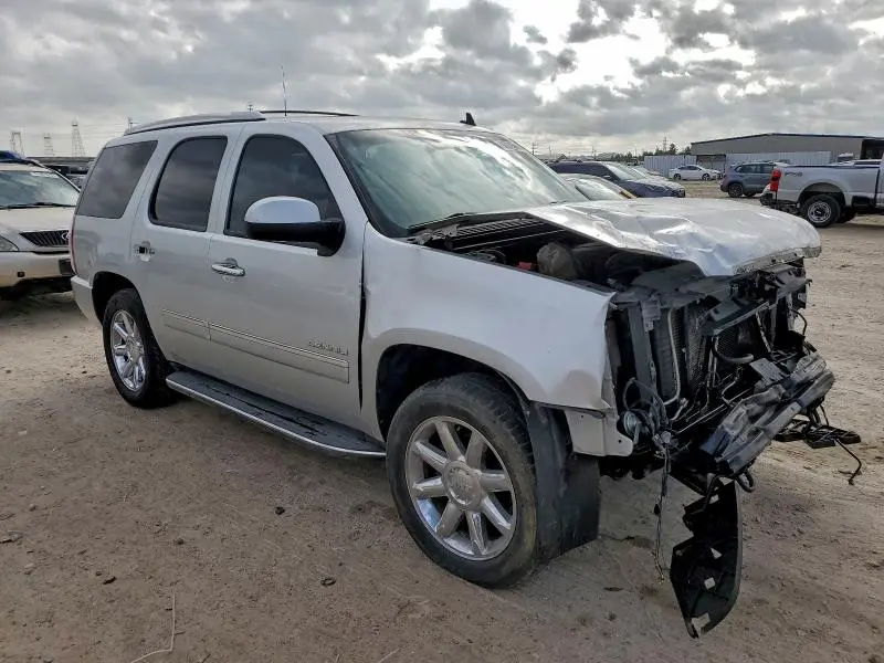 2014 GMC YUKON DENALI  