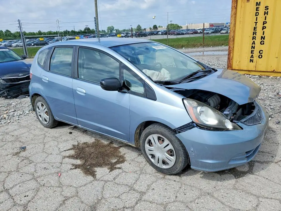 2011 HONDA FIT   