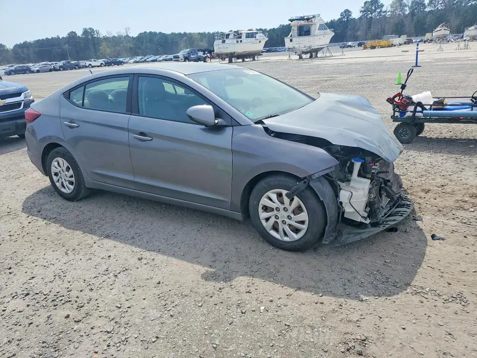 2019 HYUNDAI ELANTRA SE  