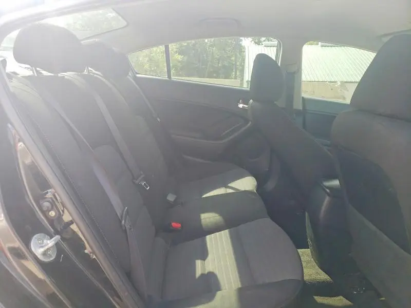 2018 KIA FORTE S  