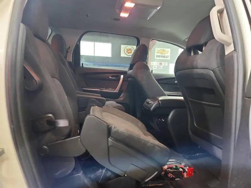 2012 GMC ACADIA SLE  