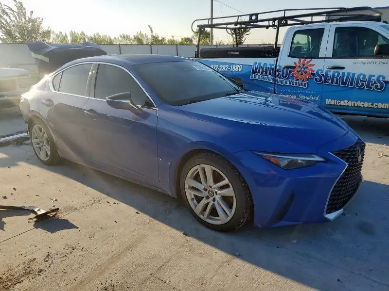 2021 LEXUS IS 300  
