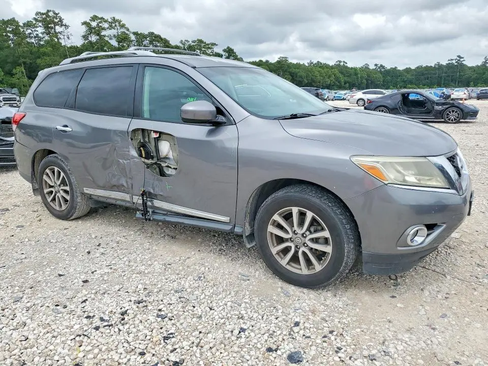 2015 NISSAN PATHFINDER SL  