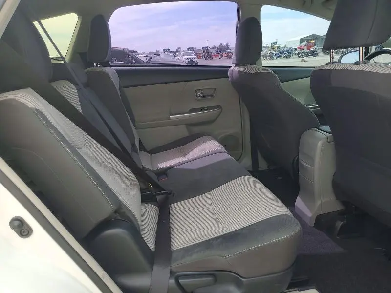 2015 TOYOTA PRIUS V THREE  