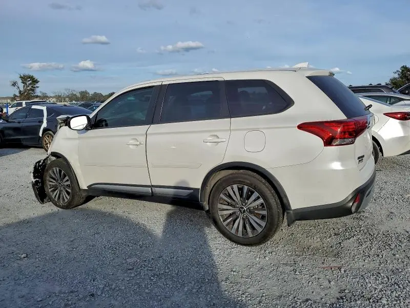 2019 MITSUBISHI OUTLANDER SE  