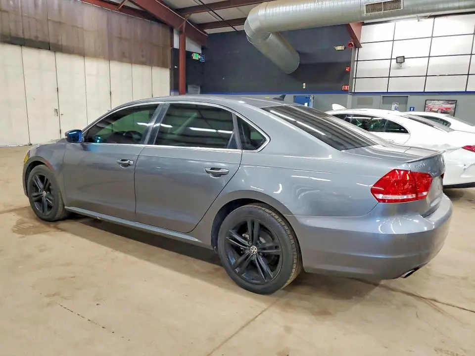 2014 VOLKSWAGEN PASSAT SE  