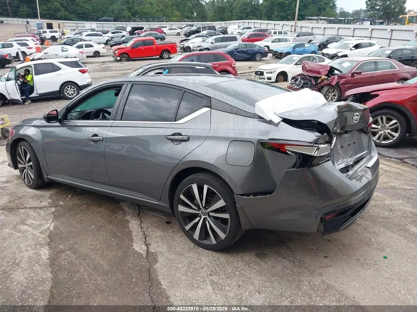 2021 NISSAN ALTIMA SR FWD