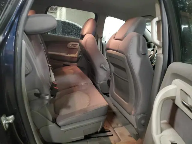 2011 CHEVROLET TRAVERSE LS  