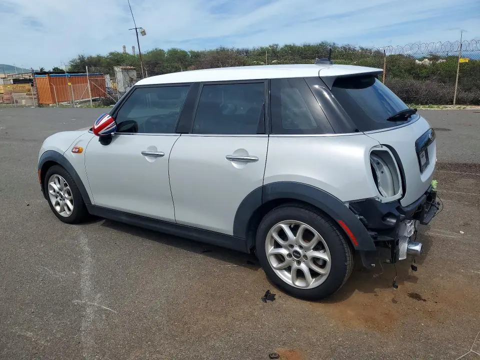 2018 MINI COOPER   