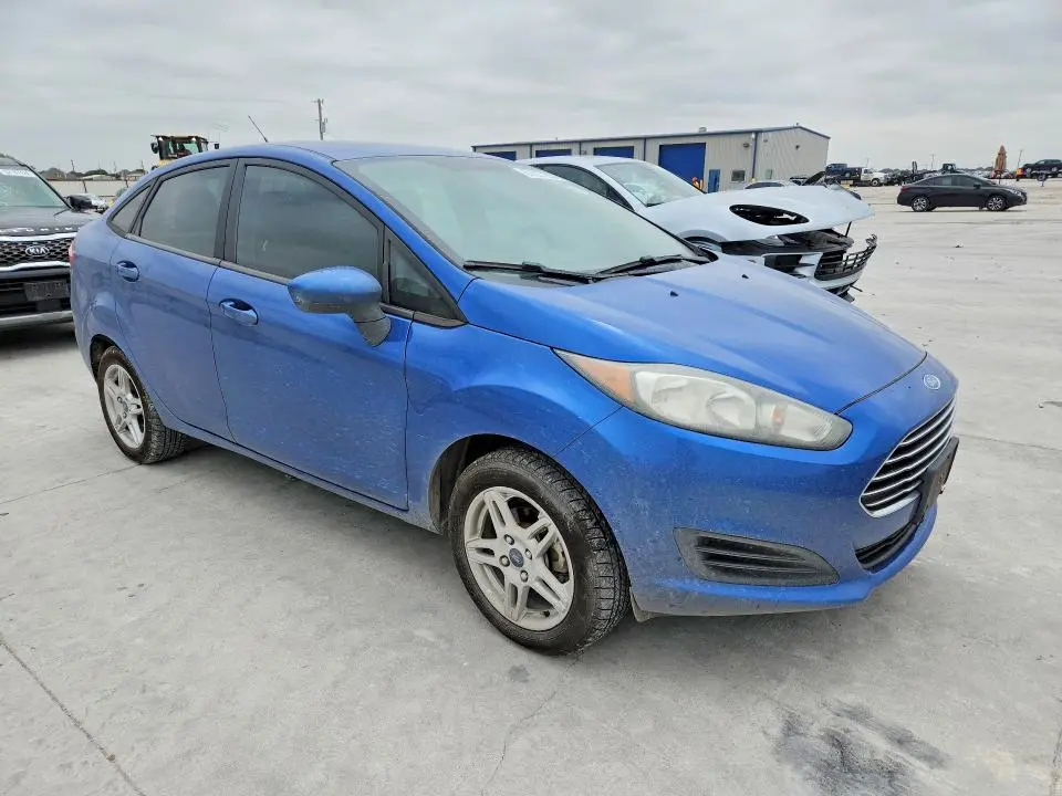 2018 FORD FIESTA SE  