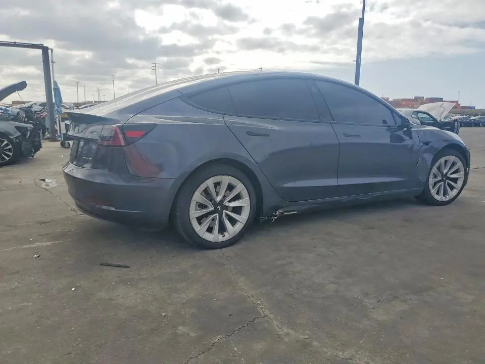 2022 TESLA MODEL 3   