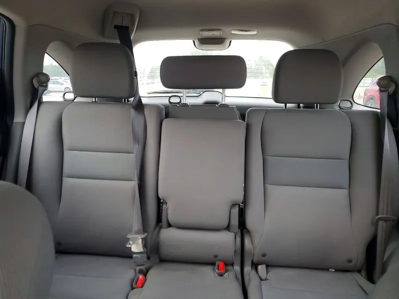 2010 HONDA CR-V LX  