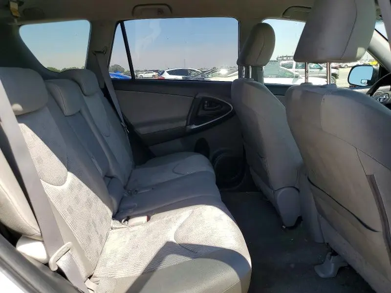 2011 TOYOTA RAV4 BASE  