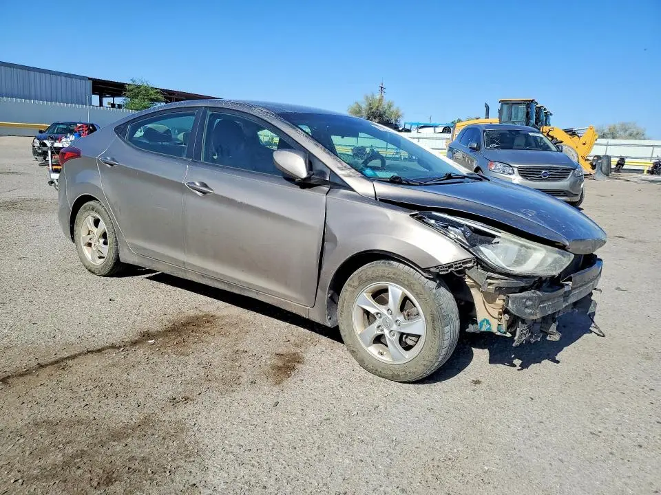 2014 HYUNDAI ELANTRA SE  