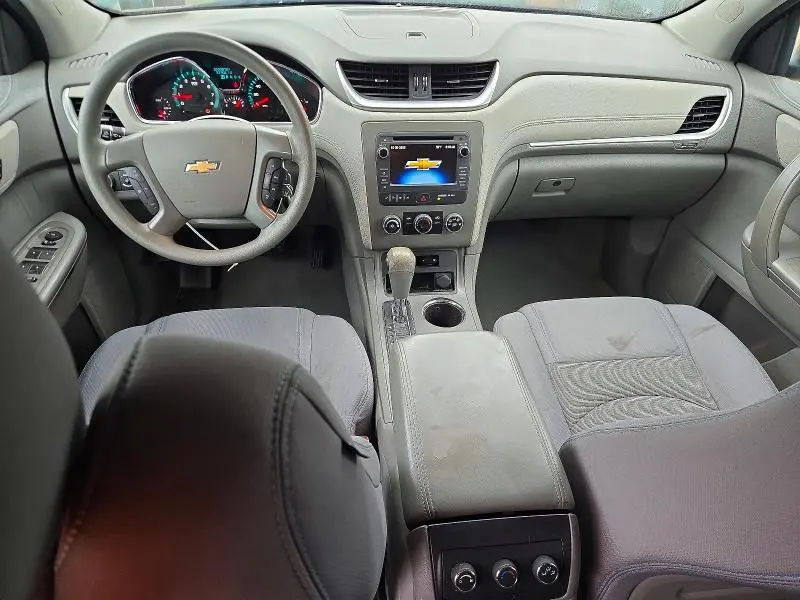 2014 CHEVROLET TRAVERSE LS  