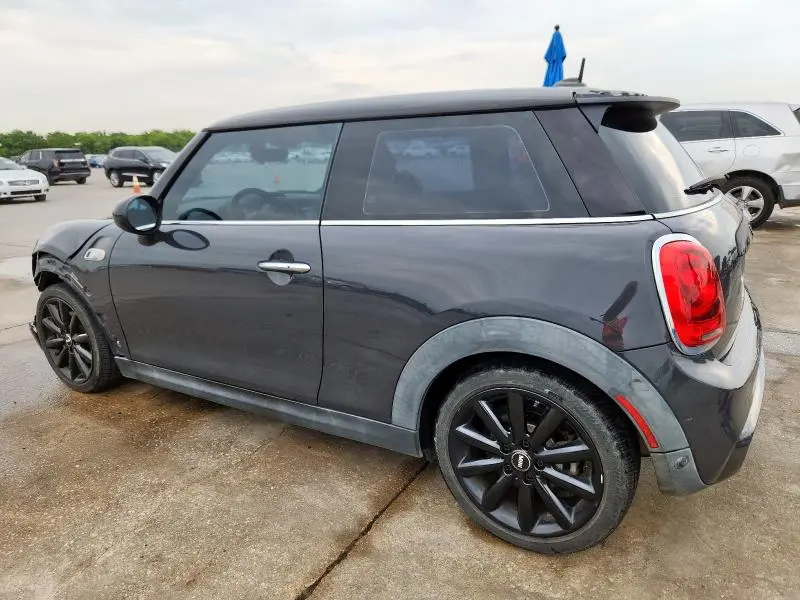 2018 MINI COOPER S  