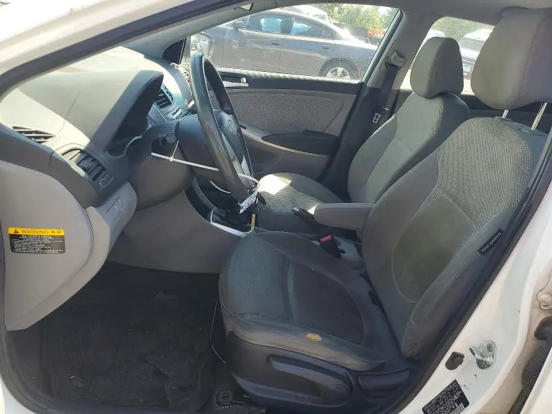 2013 HYUNDAI ACCENT GS  