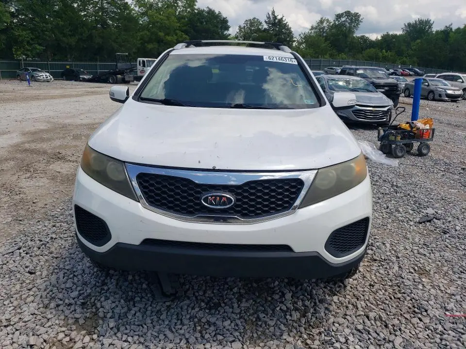 2011 KIA SORENTO LX  