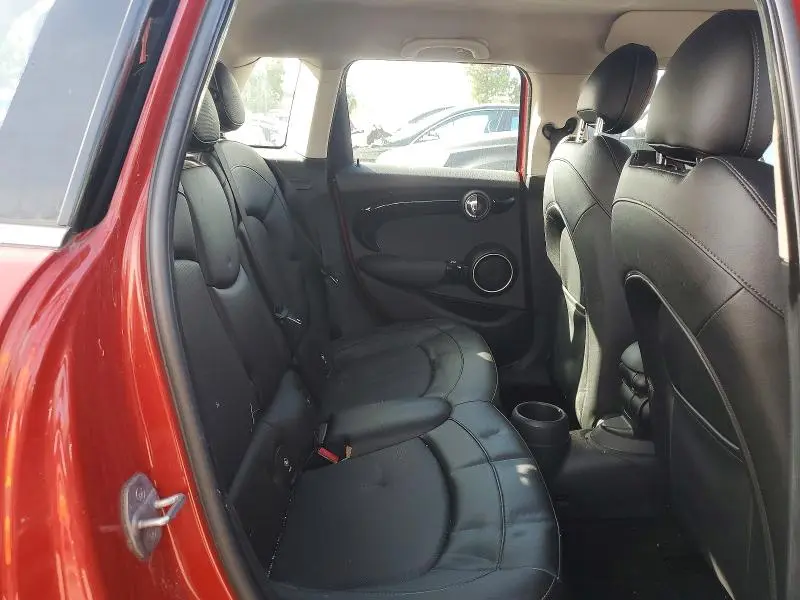 2015 MINI COOPER S  