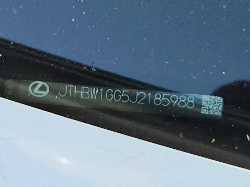 2018 LEXUS ES 300H  