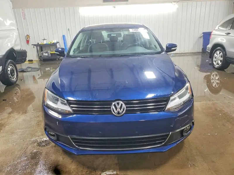 2013 VOLKSWAGEN JETTA TDI  