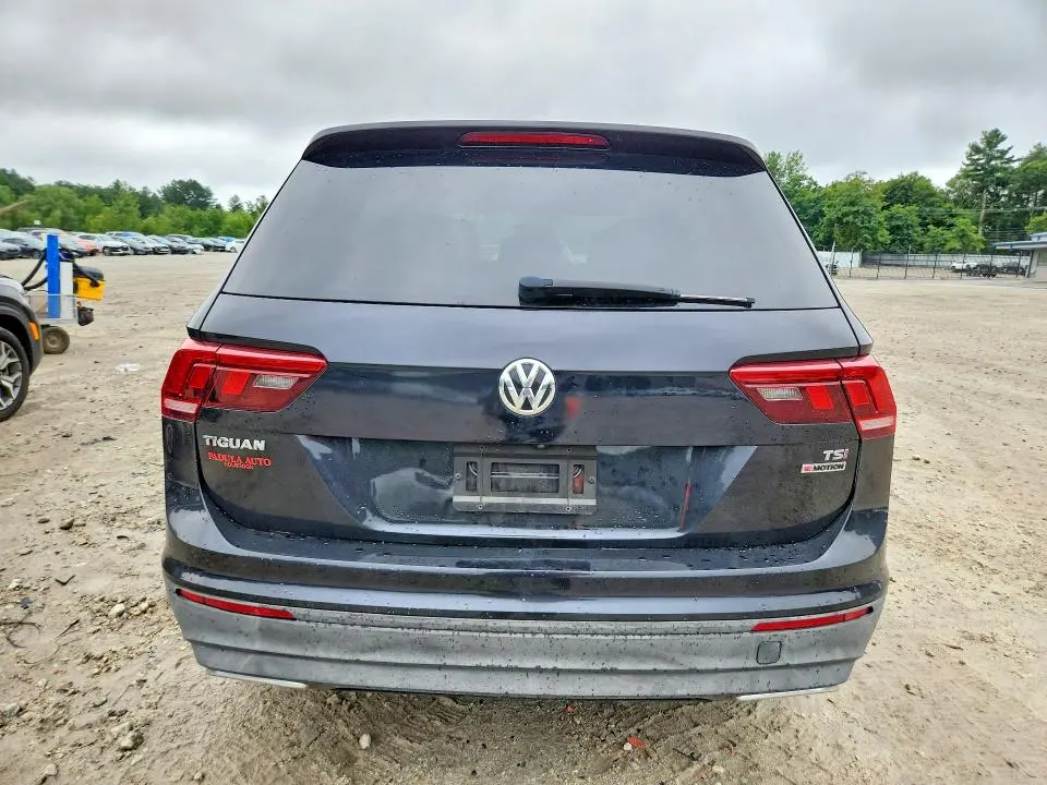 2018 VOLKSWAGEN TIGUAN S  