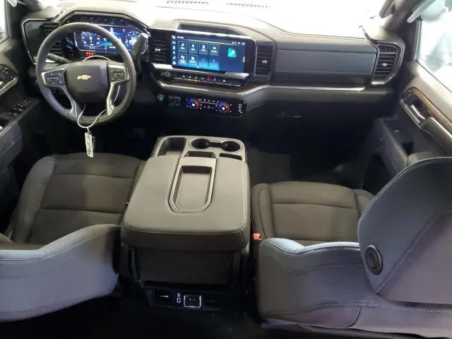2025 CHEVROLET SILVERADO K1500 LT  