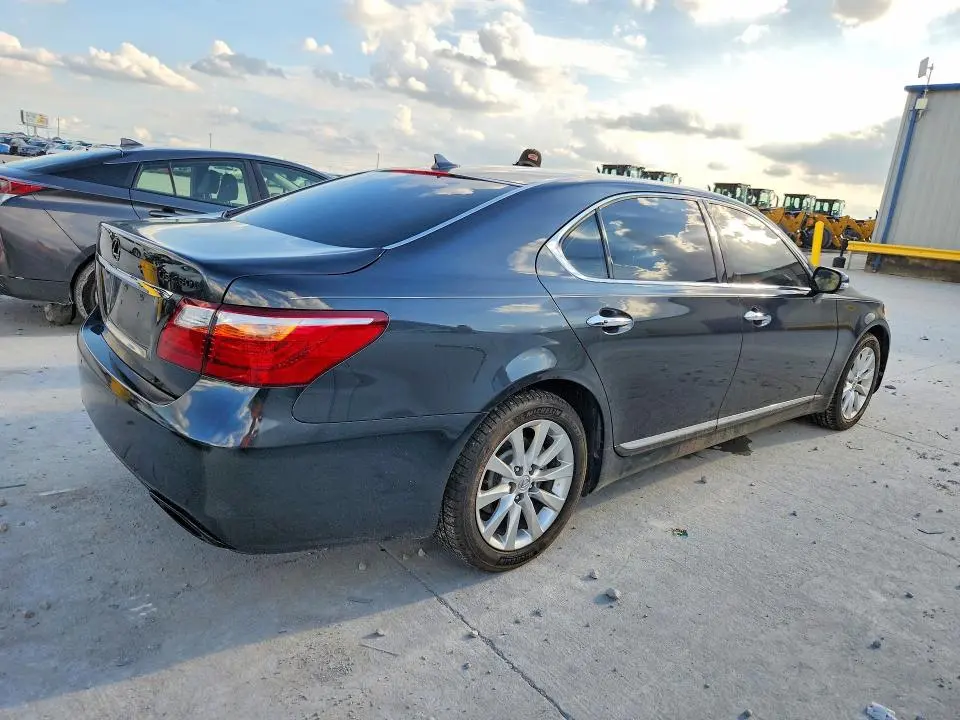 2010 LEXUS LS 460L  