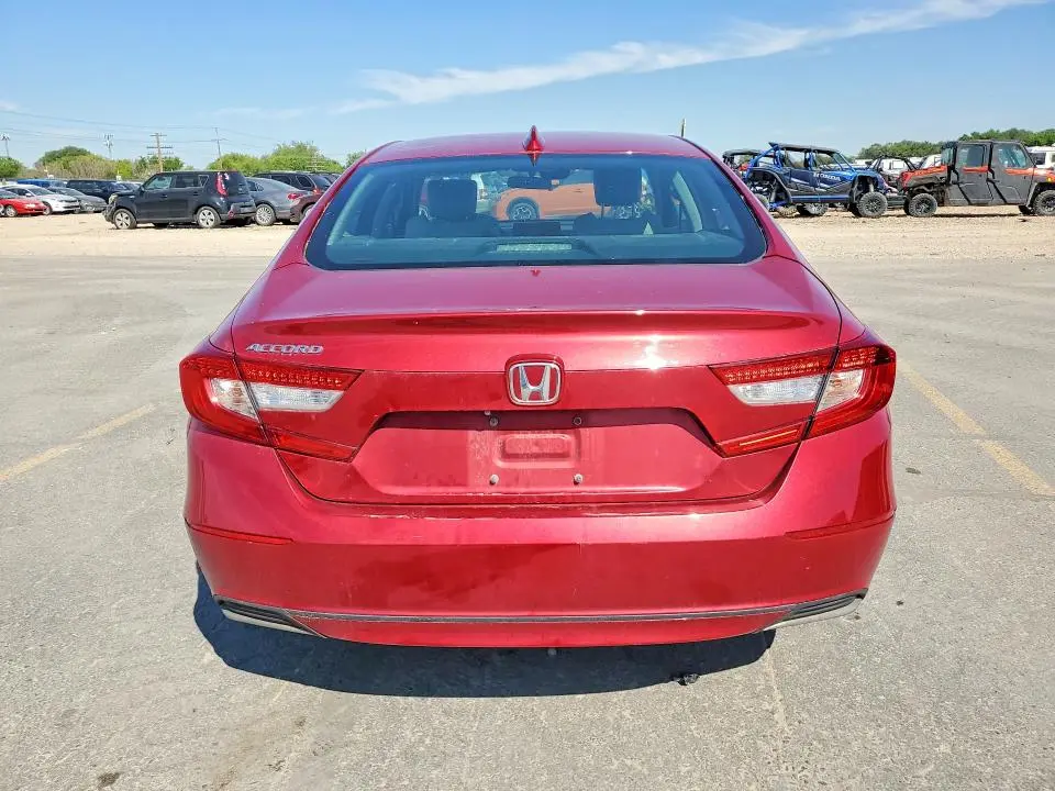 2018 HONDA ACCORD LX  
