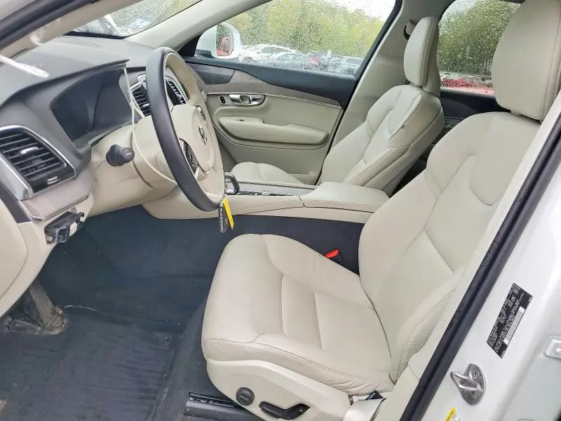 2023 VOLVO XC90 PLUS  
