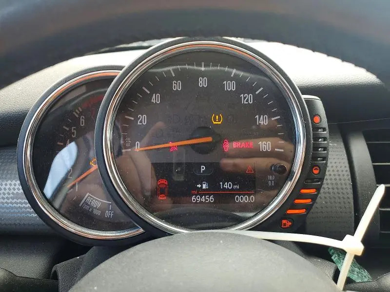 2015 MINI COOPER   